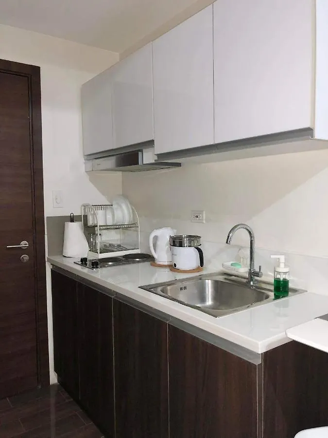 Cozy 1-Br Flat In Air Residences Makati Manila Apartment